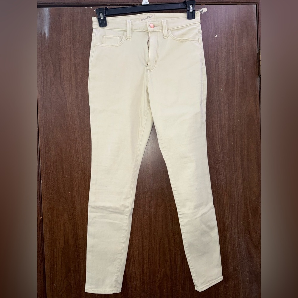 Universal Thread Cream Women High Rise Skinny Jeans Size 6R (Pre-Owned)